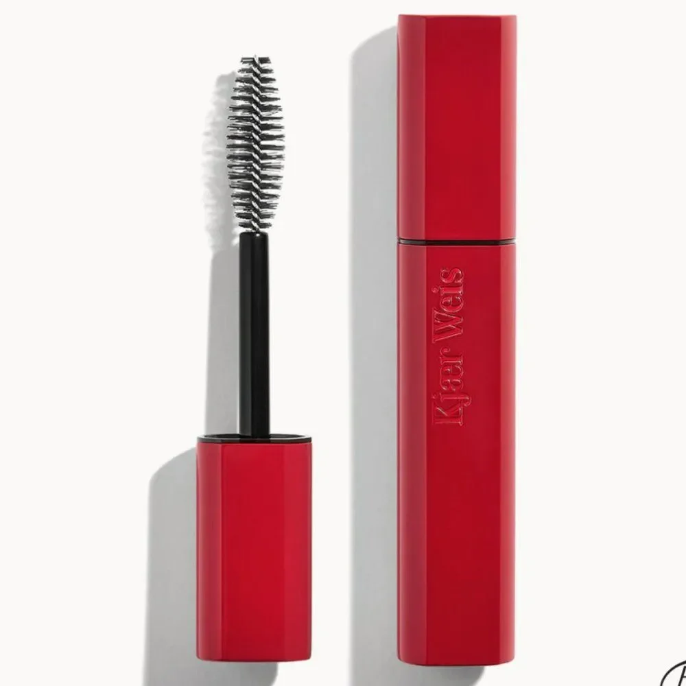NIB Kjaer Weis Red Iconic Edition Refillable Im-Possible Mascara in Black